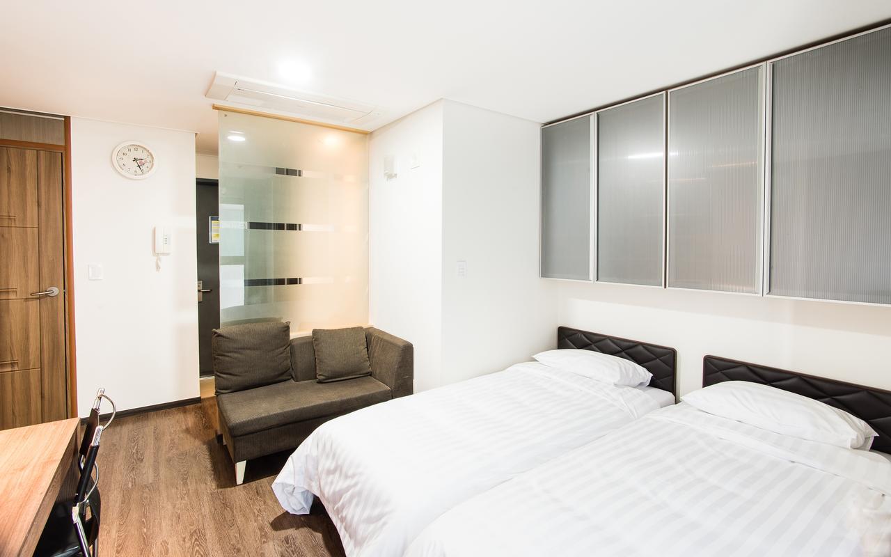 Hotel Arinus Shinchon Szöul Kültér fotó