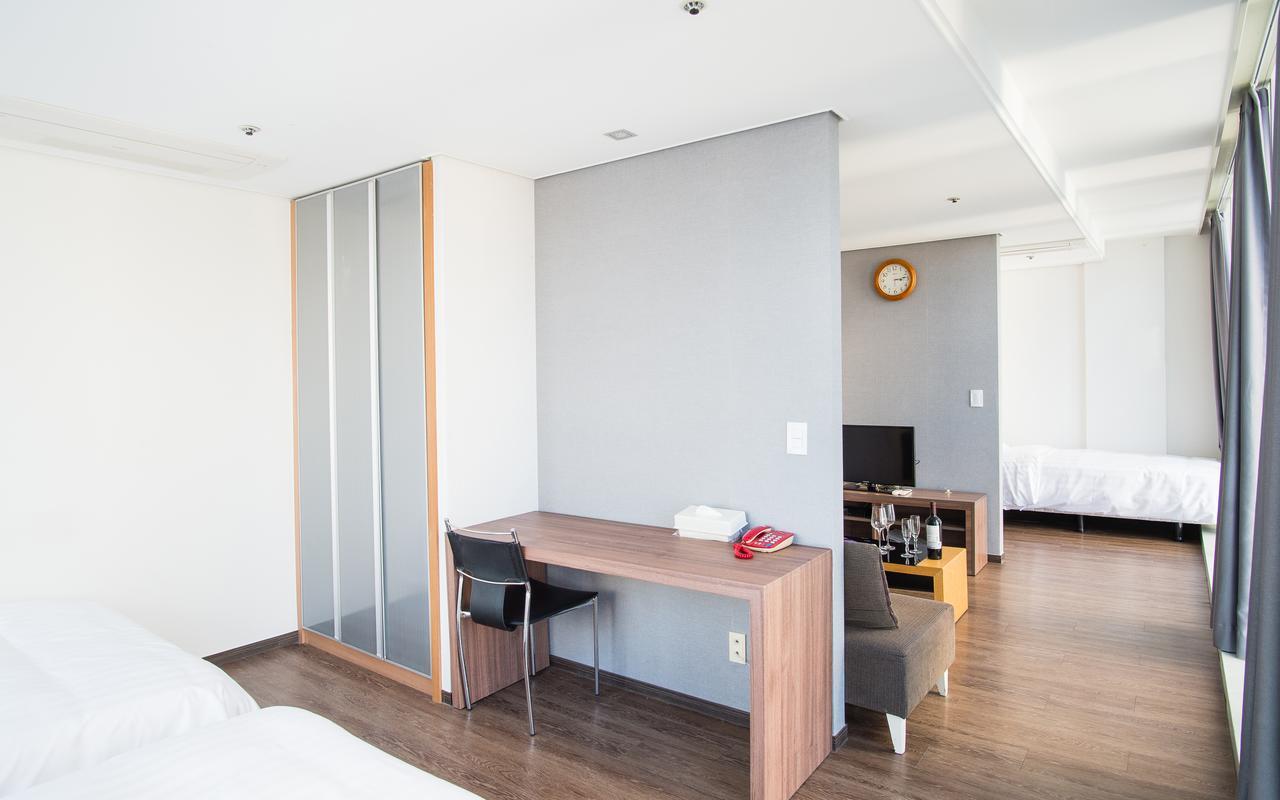 Hotel Arinus Shinchon Szöul Kültér fotó