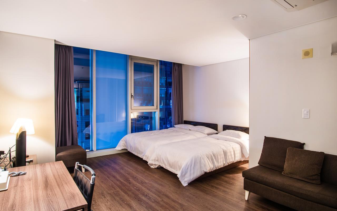 Hotel Arinus Shinchon Szöul Kültér fotó