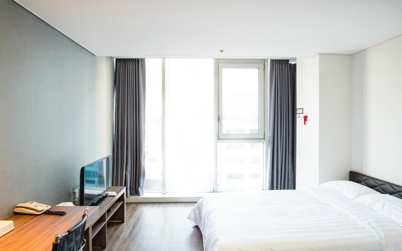 Hotel Arinus Shinchon Szöul Kültér fotó