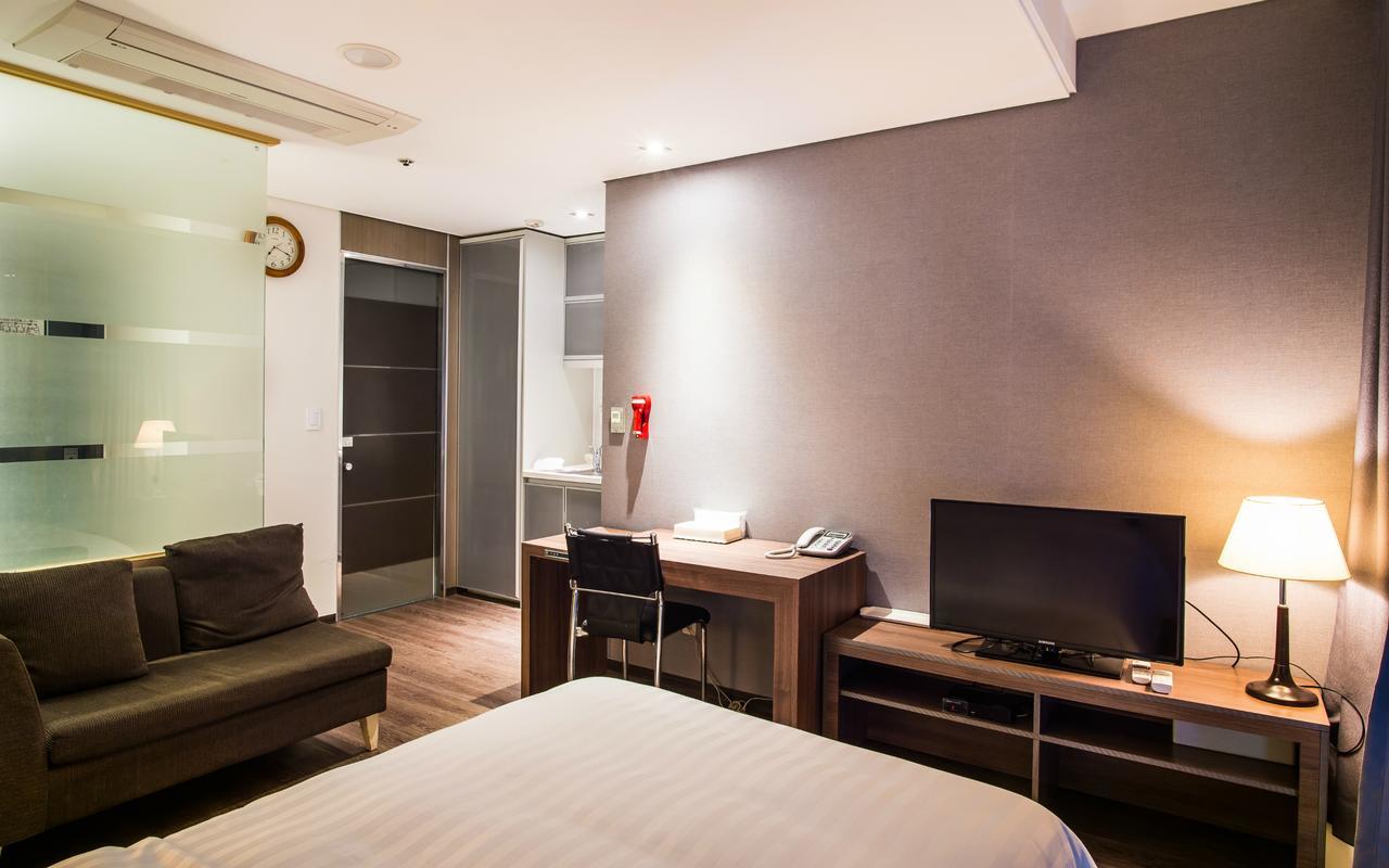 Hotel Arinus Shinchon Szöul Kültér fotó