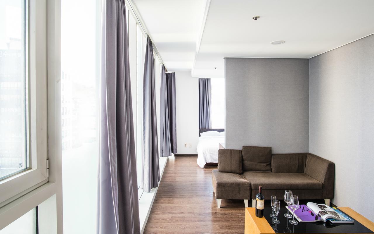 Hotel Arinus Shinchon Szöul Kültér fotó
